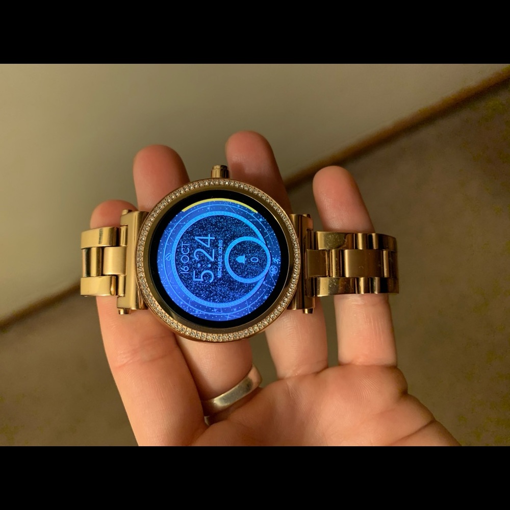 Michael Kors Sofie Smartwatch Rose Gold